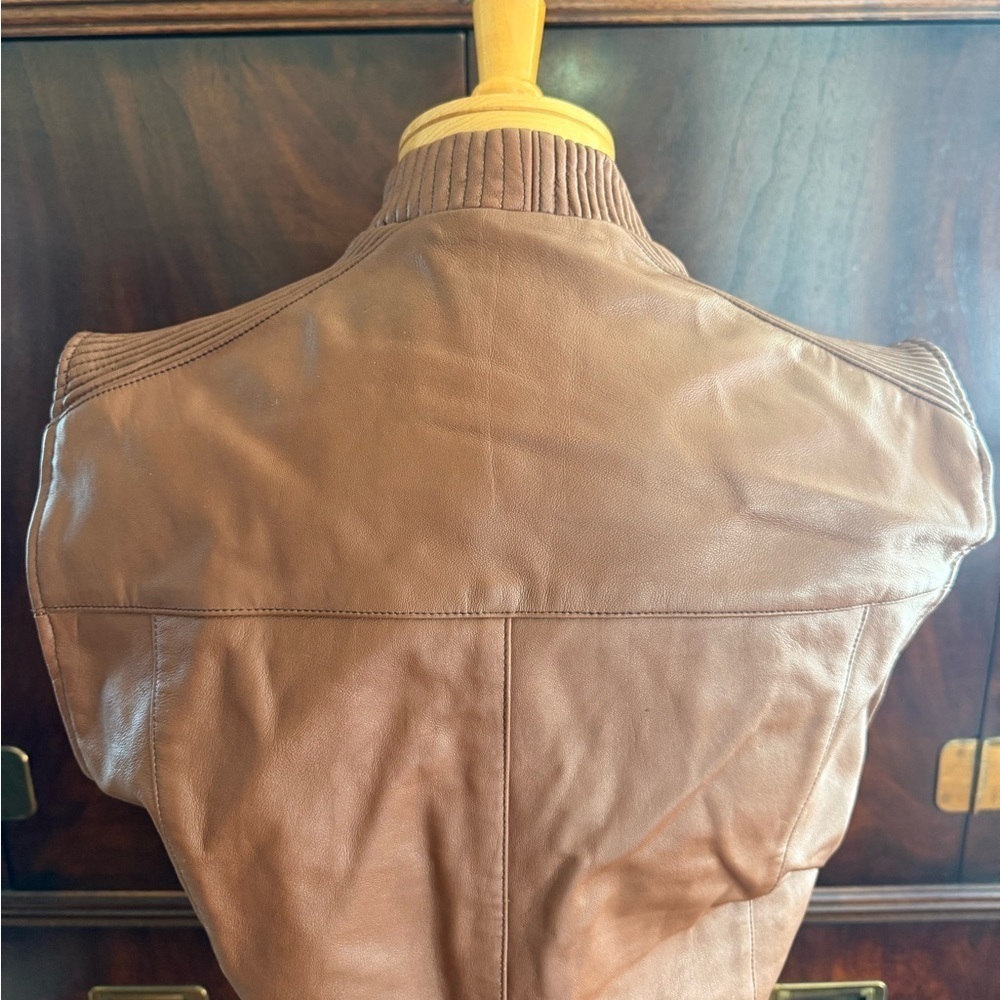 Mens Brown Lamb 100% Leather Vest Size S Outdoors Classy Texas Country Rodeo - Picture 5 of 14